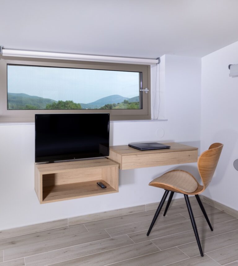 villas desk