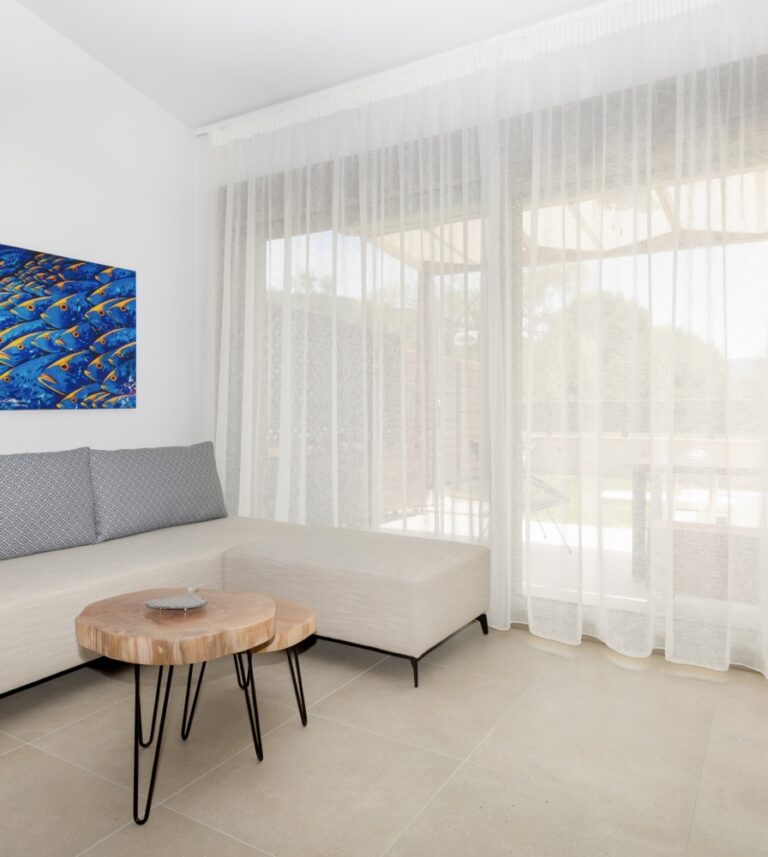 villas canapes